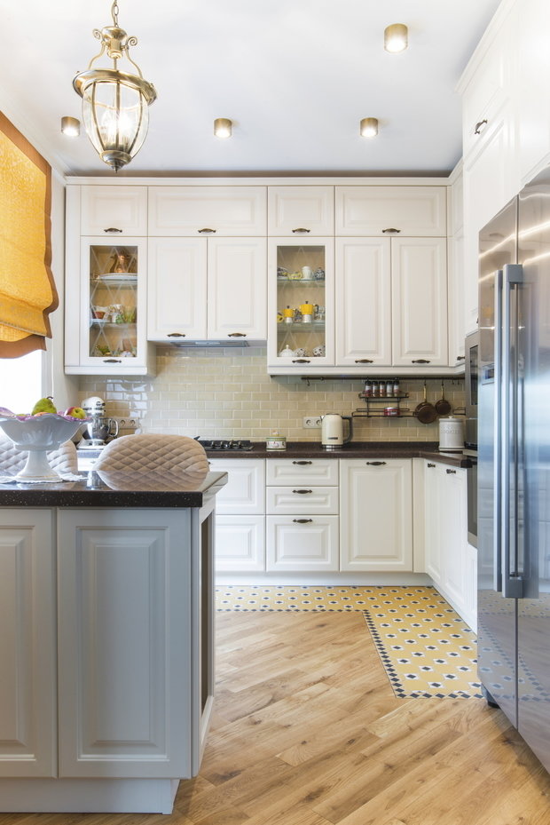 Фотография: Кухня и столовая в стиле Классический, Квартира, Проект недели, Студия 3.14, Сталинка, 3 комнаты, 60-90 метров, Иероним Грабштейн – фото на INMYROOM