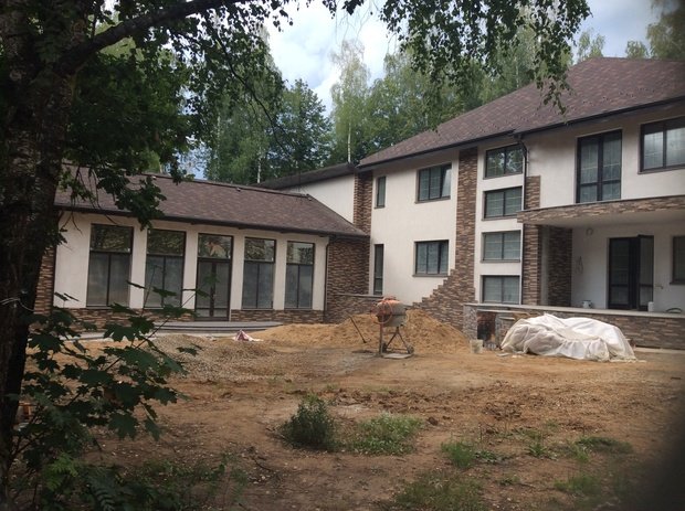 Фото из портфолио Бассейн в загородном доме – фотографии дизайна интерьеров на InMyRoom.ru