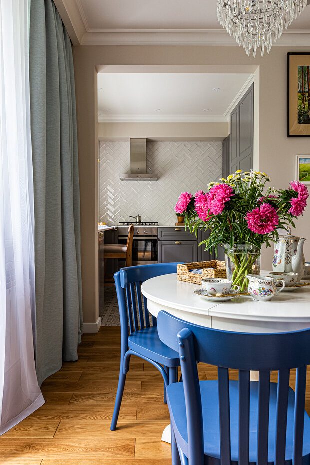 Фотография: Кухня и столовая в стиле Прованс и Кантри, Современный, Квартира, Проект недели, Санкт-Петербург, Хрущевка, 2 комнаты, 40-60 метров, Лана Александрова – фото на INMYROOM