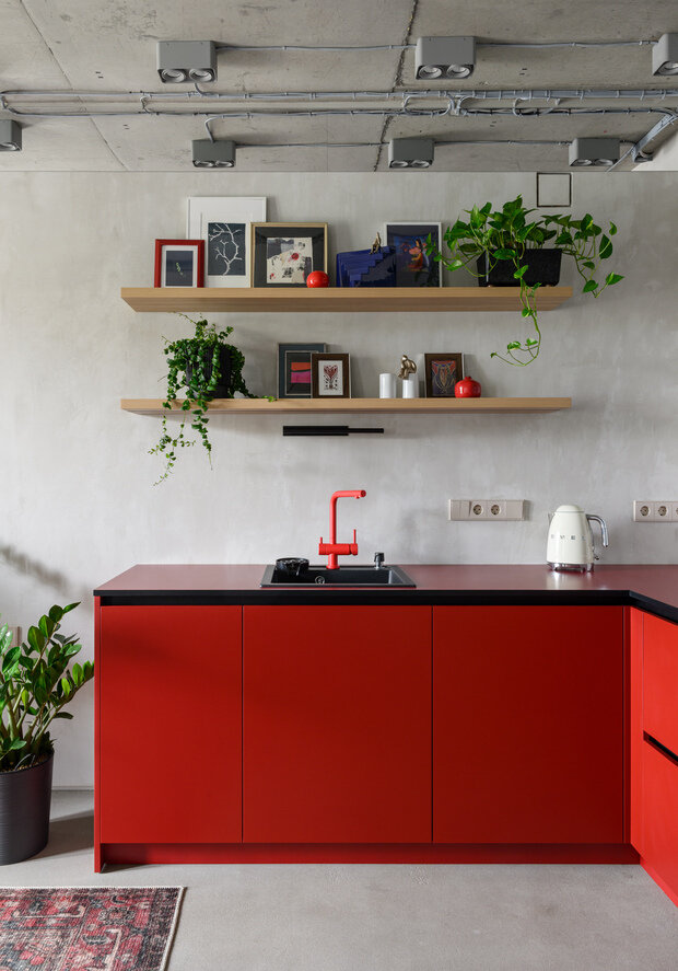 Фотография: Кухня и столовая в стиле Лофт, Современный, Квартира, Проект дня, Новосибирск, 2 комнаты, 40-60 метров, Анастасия Каширская, современный с элементами минимализма и лофта – фото на INMYROOM