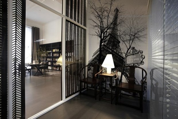 Фотография: Мебель и свет в стиле Современный, Гостиная, Интерьер комнат, Картины, Зеркало – фото на INMYROOM