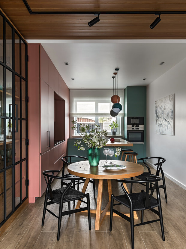 Фотография: Кухня и столовая в стиле Современный, Квартира, Проект недели, Дом и дача, Минск, 4 и больше, Более 90 метров, Игорь Скаржевский, Алена Скаржевская – фото на INMYROOM