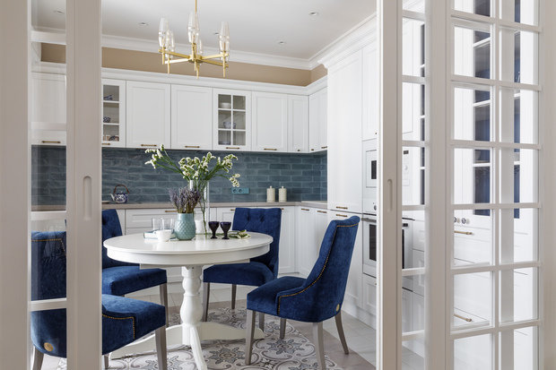 Фотография: Кухня и столовая в стиле Классический, Квартира, Проект недели, Краснодар, 2 комнаты, 60-90 метров, Алиса Свистунова – фото на INMYROOM