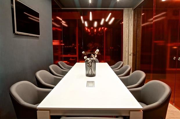 Фото из портфолио Мебель для офиса под заказ. Салон интерьеров A-partment – фотографии дизайна интерьеров на INMYROOM