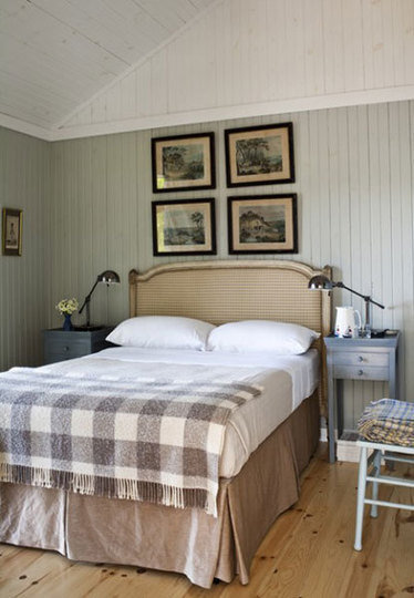 Фотография: Спальня в стиле Прованс и Кантри, Декор интерьера, Декор дома, Прованс, Пол – фото на INMYROOM Фотография: Спальня в стиле Прованс и Кантри, Декор интерьера, Декор дома, Прованс, Пол – фото на INMYROOM