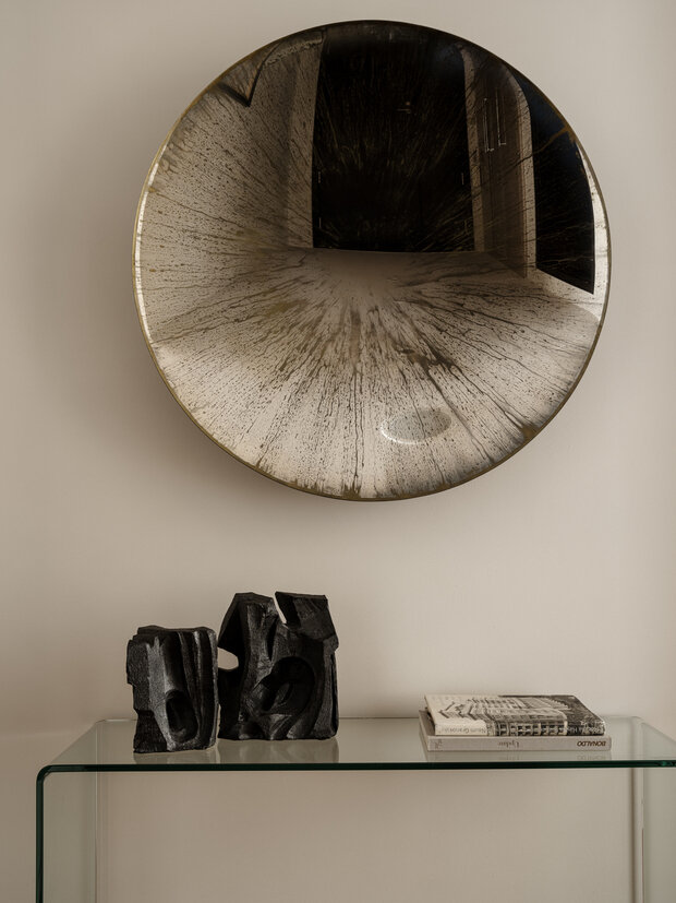 Фотография: Гостиная в стиле , Квартира, Проект дня, Москва, 3 комнаты, Более 90 метров, минимализм с элементами современного дизайна, Юлия Данилова-Нитусова – фото на INMYROOM