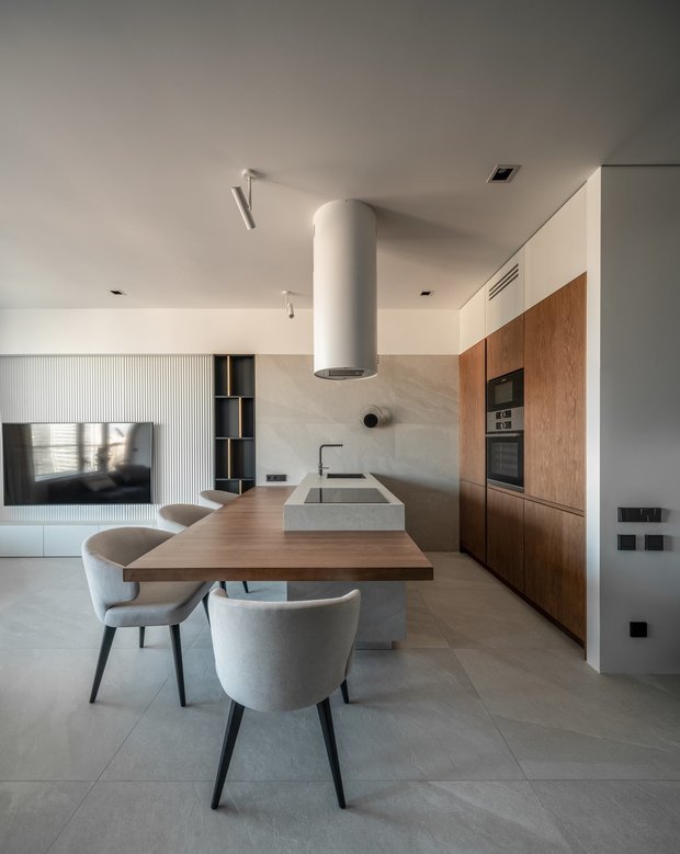 Дизайн: Lauri Brothers