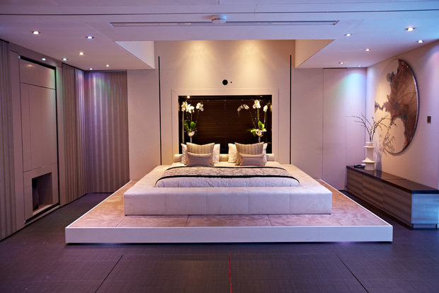 Фотография: Спальня в стиле Современный, Хай-тек, Малогабаритная квартира, Квартира, Стиль жизни, Советы – фото на INMYROOM