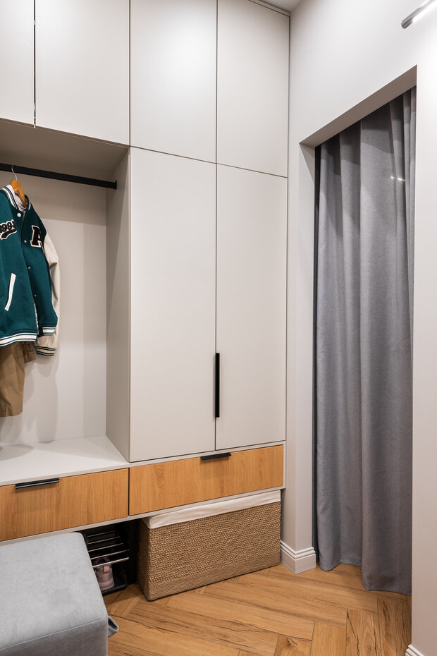 Фотография: Прихожая в стиле Современный, Квартира, Проект недели, Москва, Buro Brainstorm, 40-60 метров – фото на INMYROOM