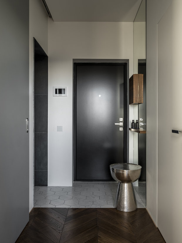 Фотография: Прихожая в стиле Современный, Минимализм, Малогабаритная квартира, Квартира, Проект недели, Санкт-Петербург, Алексей Иванов, Geometrium, 2 комнаты, до 40 метров, Александра Андриянова – фото на INMYROOM