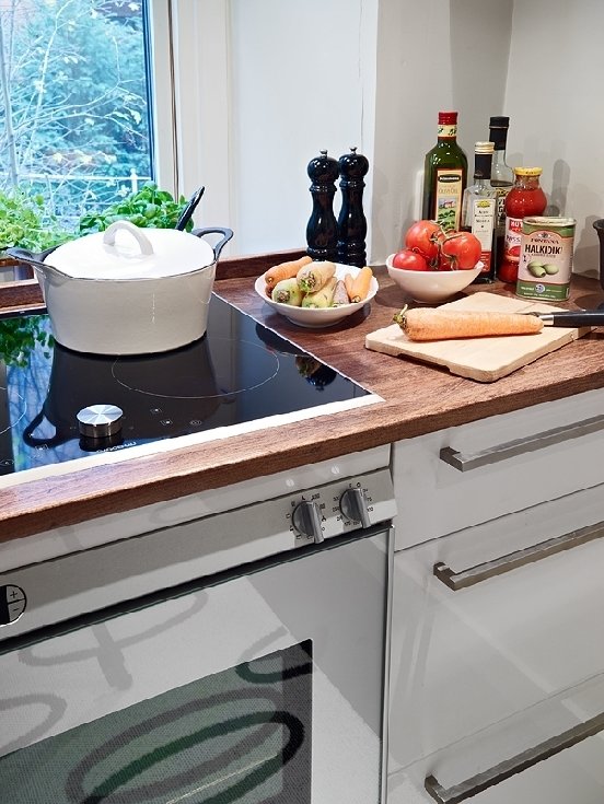 Фотография: Кухня и столовая в стиле Скандинавский, Современный, Малогабаритная квартира, Квартира, Швеция, Дома и квартиры – фото на INMYROOM