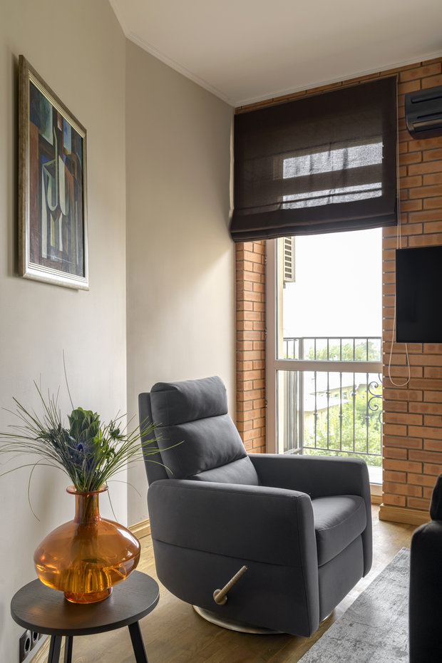 Фотография: Гостиная в стиле Минимализм, Современный, Квартира, Проект дня, Москва, Марина Саркисян, 2 комнаты, 40-60 метров – фото на INMYROOM