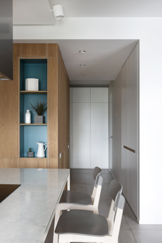 Фотография: Кухня и столовая в стиле Современный, Квартира, Проект недели, Москва, Монолитный дом, 4 и больше, Более 90 метров, Zeworkroomstudio – фото на INMYROOM Фотография: Кухня и столовая в стиле Современный, Квартира, Проект недели, Москва, Монолитный дом, 4 и больше, Более 90 метров, Zeworkroomstudio – фото на INMYROOM