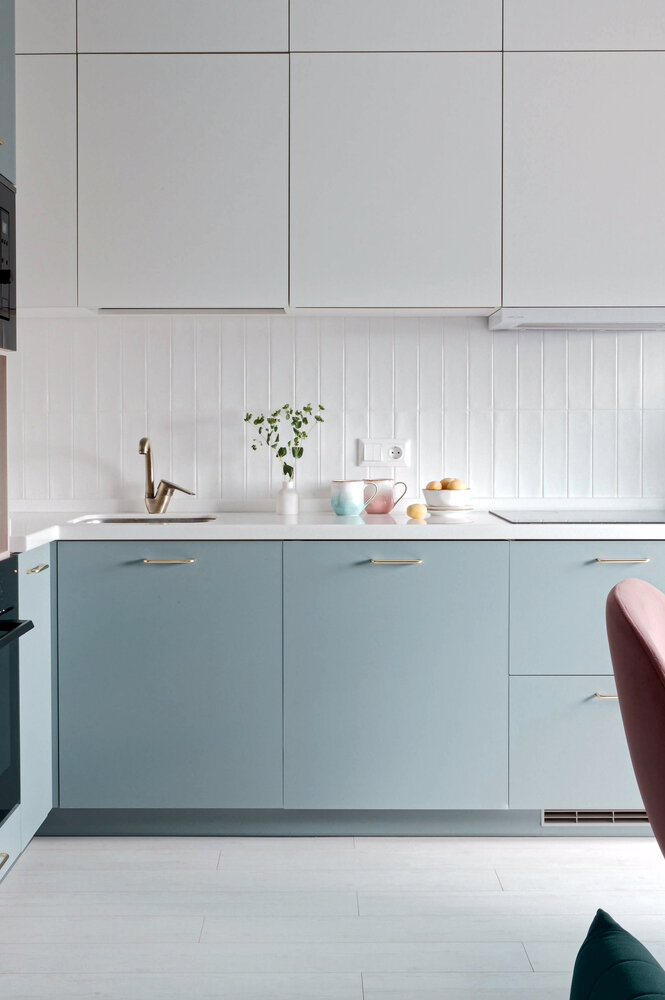 Фотография: Кухня и столовая в стиле Современный, Малогабаритная квартира, Квартира, Проект недели, Москва, 2 комнаты, до 40 метров, Bilbao Design – фото на INMYROOM