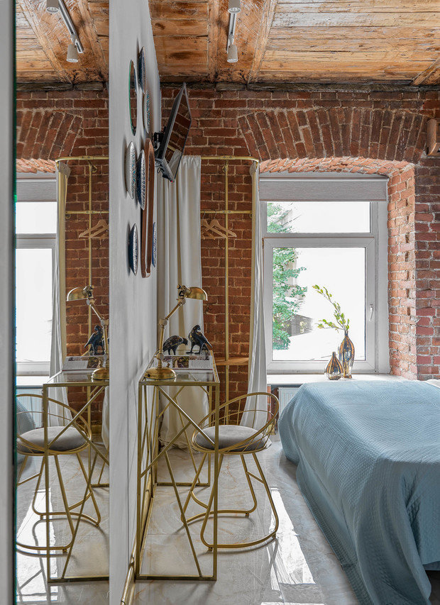 Фотография: Спальня в стиле Лофт, Эклектика, Декор интерьера, Отель, Москва, Кирпичный дом, Наталья Высоцкая, Ольга Воинова – фото на INMYROOM