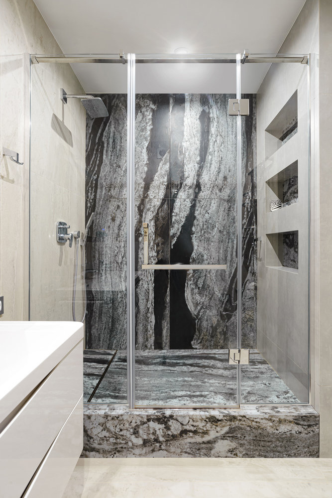 Фотография: Ванная в стиле Современный, Классический, Квартира, Проект недели, Новосибирск, 4 и больше, 60-90 метров, Art Twins Design, Тая Акулова, Глеб Скотников – фото на INMYROOM Фотография: Ванная в стиле Современный, Классический, Квартира, Проект недели, Новосибирск, 4 и больше, 60-90 метров, Art Twins Design, Тая Акулова, Глеб Скотников – фото на INMYROOM