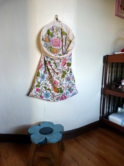 Фотография: Декор в стиле Прованс и Кантри, Ванная, Декор интерьера, Советы, Красный, Зеленый, Бежевый, Серый, Голубой – фото на INMYROOM Фотография: Декор в стиле Прованс и Кантри, Ванная, Декор интерьера, Советы, Красный, Зеленый, Бежевый, Серый, Голубой – фото на INMYROOM