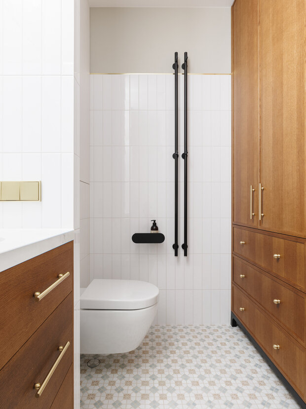 Фотография: Ванная в стиле Классический, Современный, Квартира, Проект дня, Москва, Сталинка, 2 комнаты, 40-60 метров, Винтажный, Planka – фото на INMYROOM