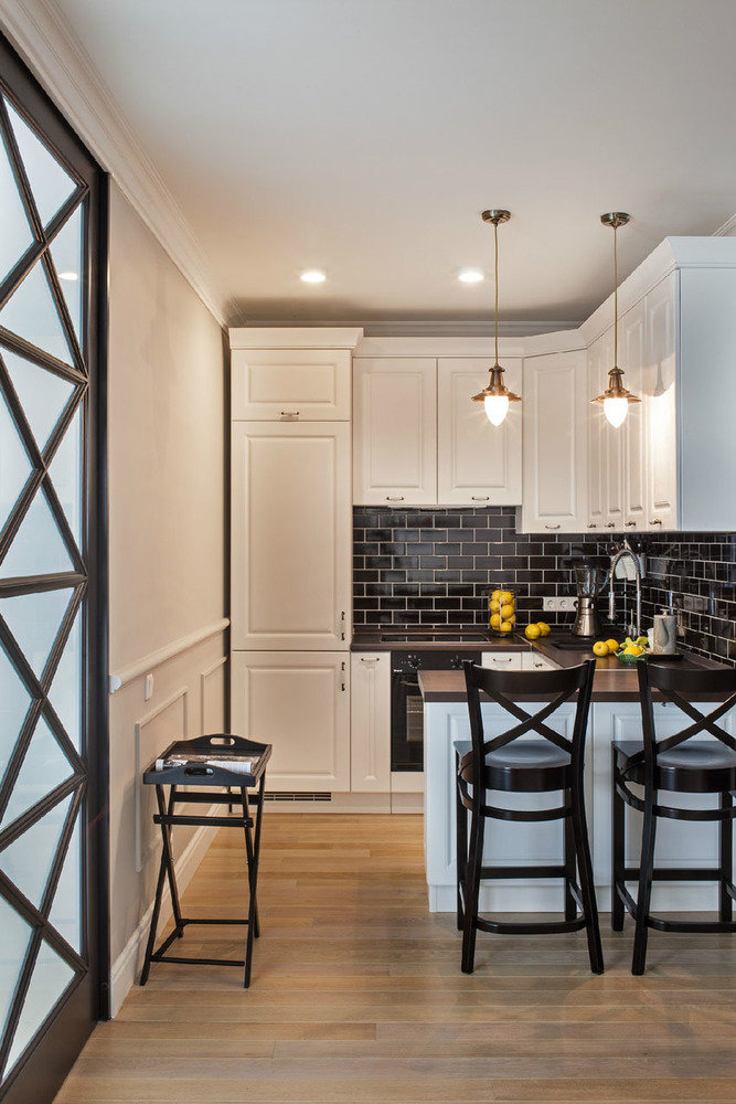 Фотография: Кухня и столовая в стиле Прованс и Кантри, Квартира, Проект недели, Москва, Дина Салахова – фото на INMYROOM Фотография: Кухня и столовая в стиле Прованс и Кантри, Квартира, Проект недели, Москва, Дина Салахова – фото на INMYROOM