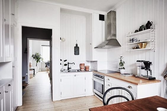 Фотография: Кухня и столовая в стиле Скандинавский, Советы, Тимур Абдрахманов, Квадрим – фото на INMYROOM Фотография: Кухня и столовая в стиле Скандинавский, Советы, Тимур Абдрахманов, Квадрим – фото на INMYROOM