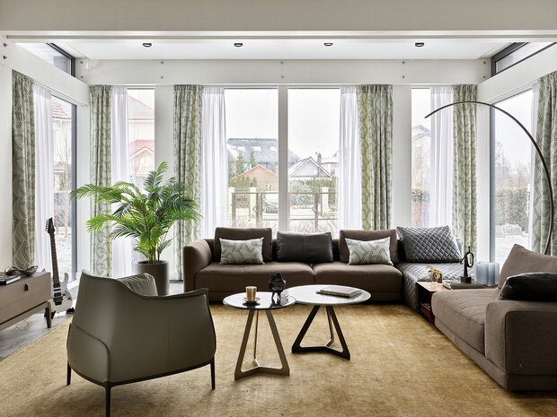 Фотография: Гостиная в стиле Современный, Проект дня, Дача, Подмосковье, Блочный дом, 4 и больше, Более 90 метров, Марина Жеренко – фото на INMYROOM