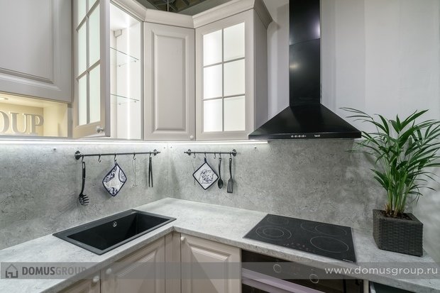 Фото из портфолио Г-образная кухня в стиле современная классика – фотографии дизайна интерьеров на INMYROOM