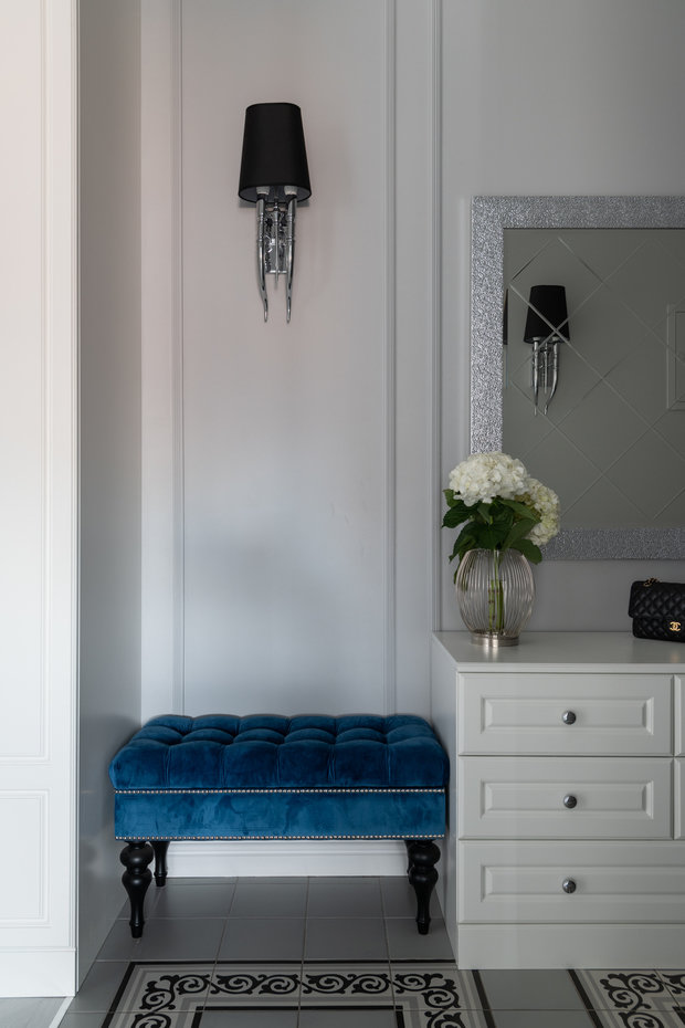 Фотография: Прихожая в стиле Классический, Современный, Квартира, Проект недели, Москва, 4 и больше, Более 90 метров, #эксклюзивныепроекты, Екатерина Забегина, Ирина Бебешина – фото на INMYROOM