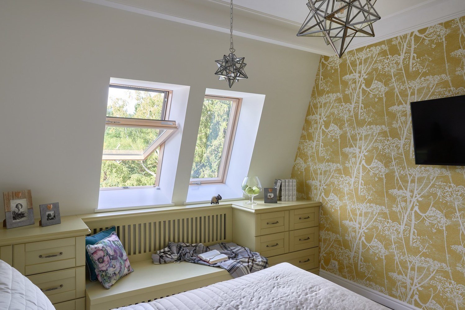 Фотография: Спальня в стиле Современный, Прованс и Кантри, Восточный, Эклектика, Квартира, Проект недели, квартира в мансарде, Калининград, 4 и больше, Более 90 метров, Светлогорск, Монолитно-кирпичный, двухуровневая квартира, Виктория Лазарева – фото на INMYROOM Фотография: Спальня в стиле Современный, Прованс и Кантри, Восточный, Эклектика, Квартира, Проект недели, квартира в мансарде, Калининград, 4 и больше, Более 90 метров, Светлогорск, Монолитно-кирпичный, двухуровневая квартира, Виктория Лазарева – фото на INMYROOM