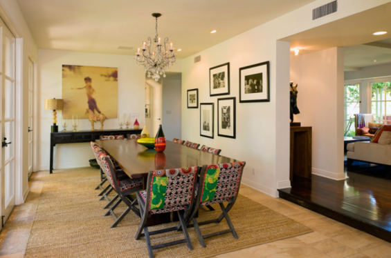 Фотография: Кухня и столовая в стиле Прованс и Кантри, Декор интерьера, Дом, Цвет в интерьере, Дома и квартиры, Интерьеры звезд, Стены – фото на INMYROOM Фотография: Кухня и столовая в стиле Прованс и Кантри, Декор интерьера, Дом, Цвет в интерьере, Дома и квартиры, Интерьеры звезд, Стены – фото на INMYROOM