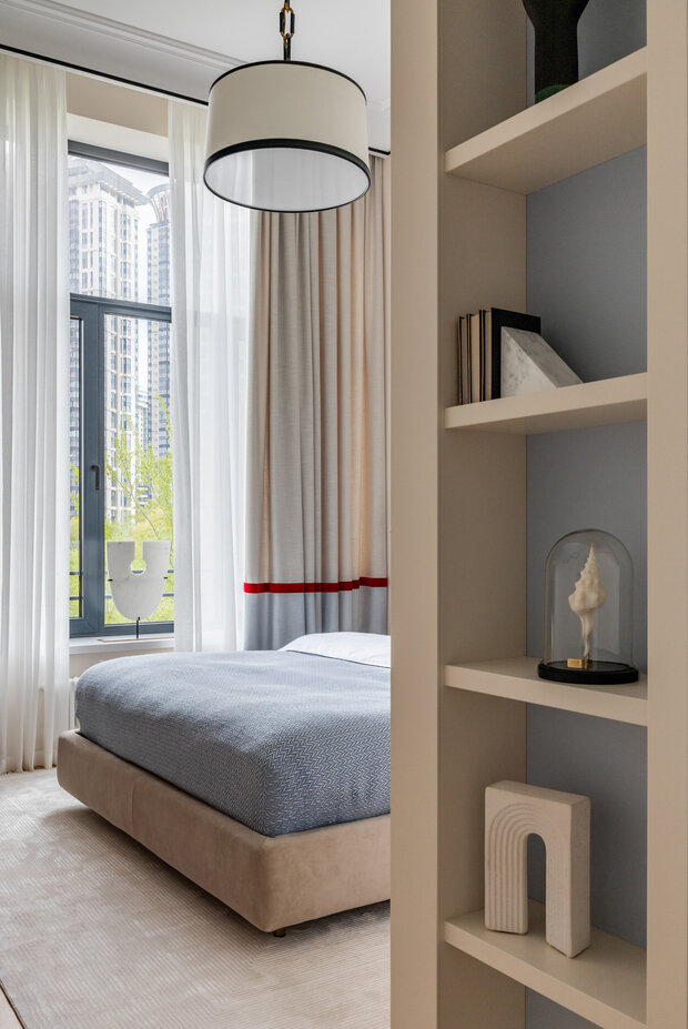 Фотография: Спальня в стиле Современный, Квартира, Проект дня, Москва, 4 и больше, Более 90 метров, Виктория Колесникова – фото на INMYROOM