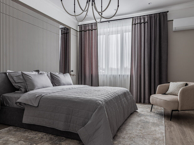 Фотография: Спальня в стиле Современный, Дом, Проект дня, Дом и дача, Кирпичный дом, 4 и больше, Более 90 метров, современный с элементами классики и минимализмом, Светлана Лепихова – фото на INMYROOM