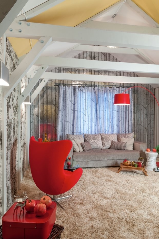 Фотография: Гостиная в стиле Скандинавский, Современный, Интерьер комнат, Мансарда – фото на INMYROOM