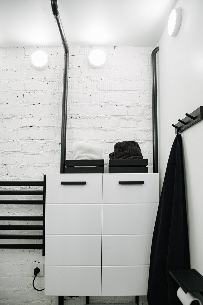 Фотография: Ванная в стиле Лофт, Скандинавский, Малогабаритная квартира, Квартира, Проект недели, Москва, Хрущевка, Кирпичный дом, 2 комнаты, до 40 метров, Павел Фотеев – фото на INMYROOM Фотография: Ванная в стиле Лофт, Скандинавский, Малогабаритная квартира, Квартира, Проект недели, Москва, Хрущевка, Кирпичный дом, 2 комнаты, до 40 метров, Павел Фотеев – фото на INMYROOM