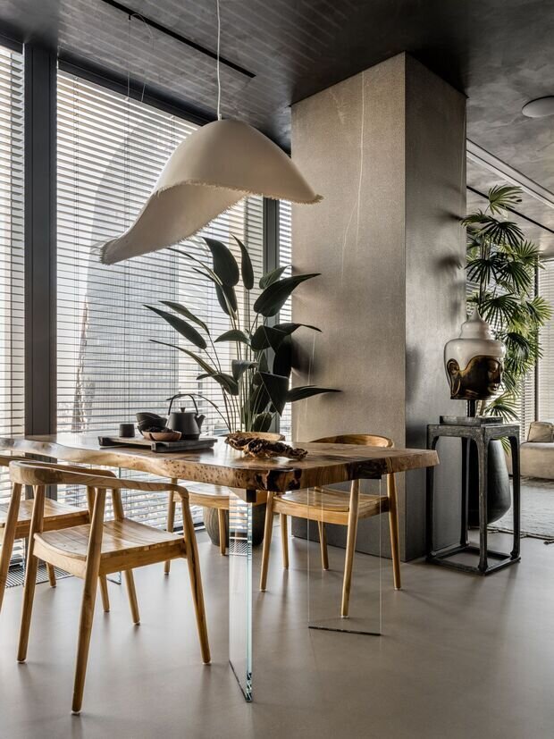 Фотография: Кухня и столовая в стиле Лофт, Современный, Эклектика, Бохо, Квартира, Проект дня, Москва, Монолитный дом, 2 комнаты, 60-90 метров, Эксклюзивные проекты, современный/роскошный, фото интерьера, дизайн интерьера фото, тренды в дизайне 2026, тренды в дизайне интерьеров 2026 – фото на INMYROOM