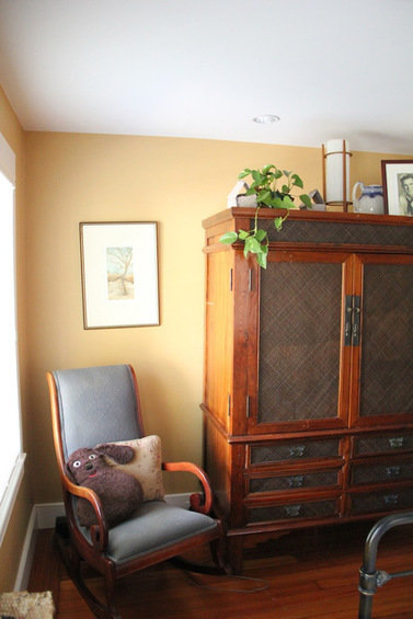 Фотография: Мебель и свет в стиле Прованс и Кантри, Дом, США, Дома и квартиры, Блошиный рынок, Колониальный – фото на INMYROOM