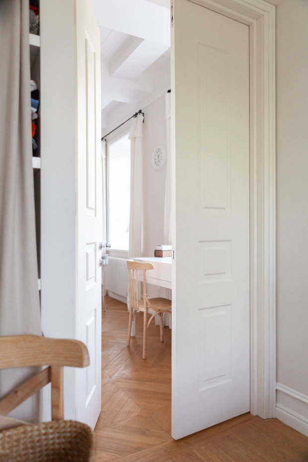 Фотография: Кабинет в стиле Прованс и Кантри, Белый, Проект дня, Кирпичный дом, 3 комнаты, 60-90 метров – фото на INMYROOM