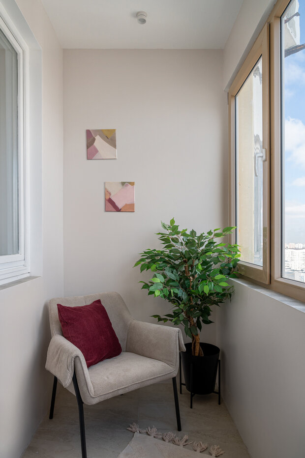 Фотография: Балкон в стиле Современный, Квартира, Проект дня, Новая Москва, Панельный дом, И-155, 1 комната, 40-60 метров, Елена Ранделова – фото на INMYROOM