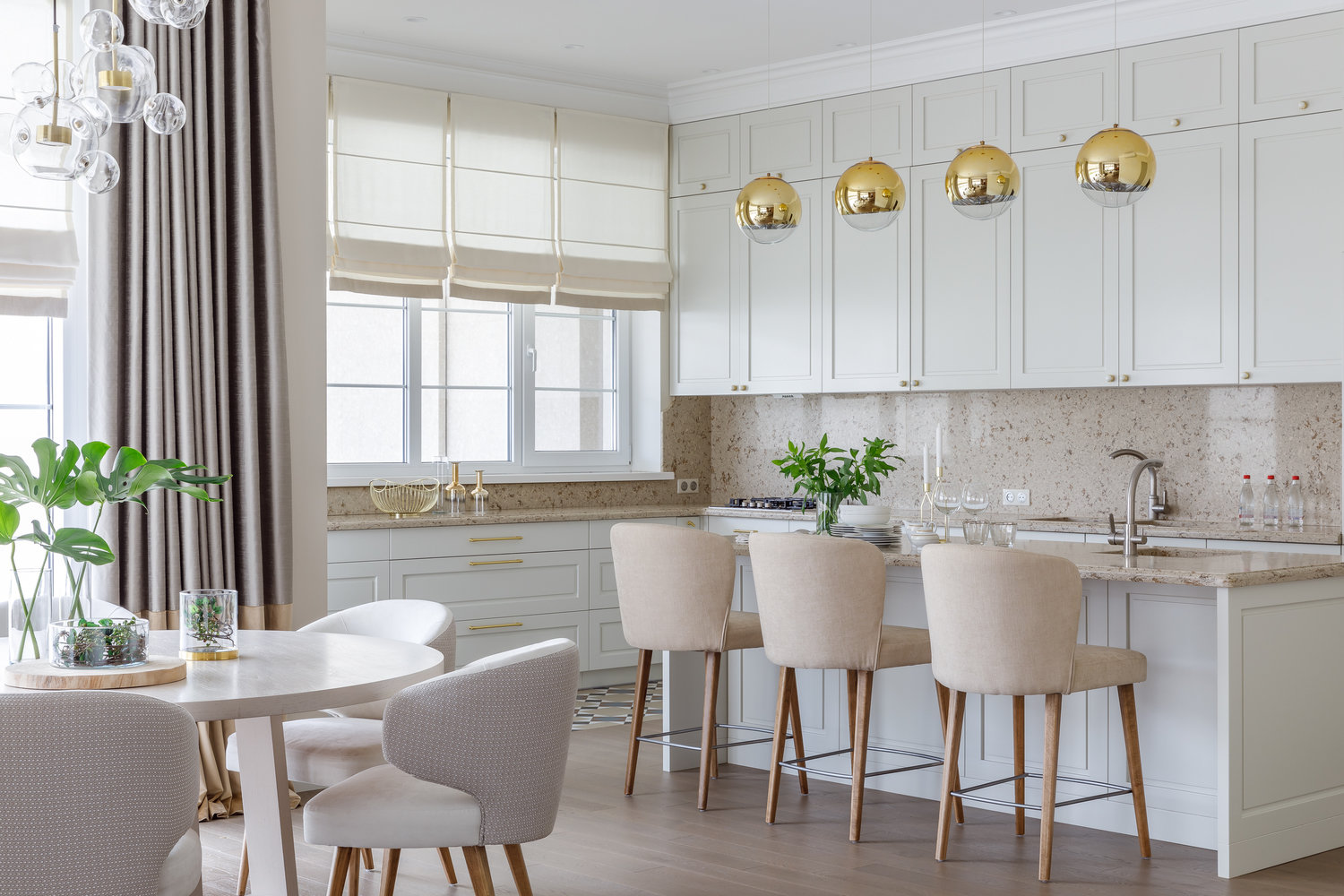 Фотография: Кухня и столовая в стиле Современный, Дом, Проект недели, Дом и дача, 4 и больше, Более 90 метров, Анна Акопян, Анапа – фото на INMYROOM Фотография: Кухня и столовая в стиле Современный, Дом, Проект недели, Дом и дача, 4 и больше, Более 90 метров, Анна Акопян, Анапа – фото на INMYROOM