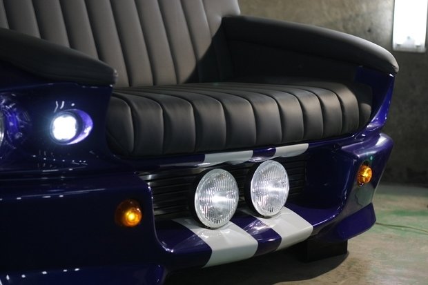 Фото из портфолио Диван из Ford Mustang – фотографии дизайна интерьеров на INMYROOM