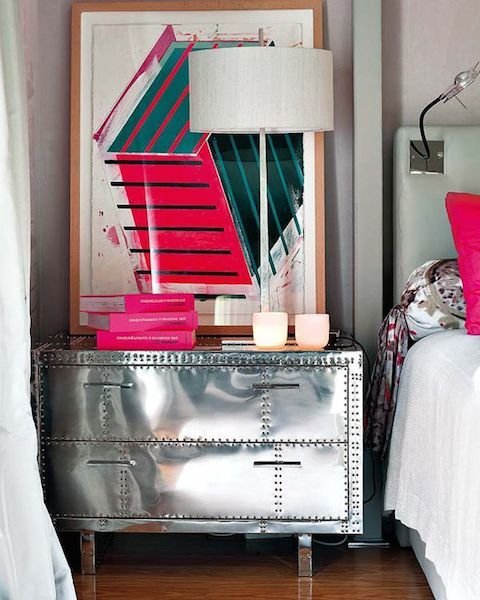 Фотография: Мебель и свет в стиле Лофт, Спальня, Декор интерьера, Стол – фото на INMYROOM