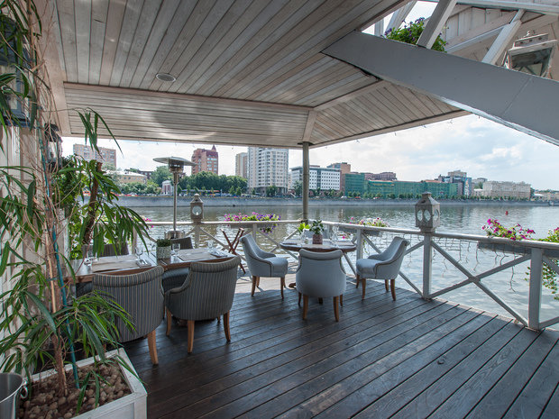 Фотография: Балкон, Терраса в стиле Прованс и Кантри, Классический, Современный, Италия, Дома и квартиры, Городские места, Прованс, Ресторан – фото на INMYROOM