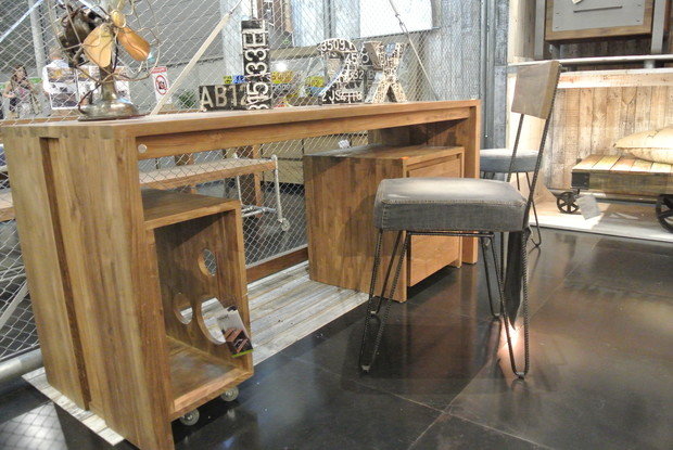 Фотография: Офис в стиле Прованс и Кантри, Современный, Детская, Интерьер комнат, Шкаф, Шебби-шик, Стеллаж, Стрит-арт – фото на INMYROOM