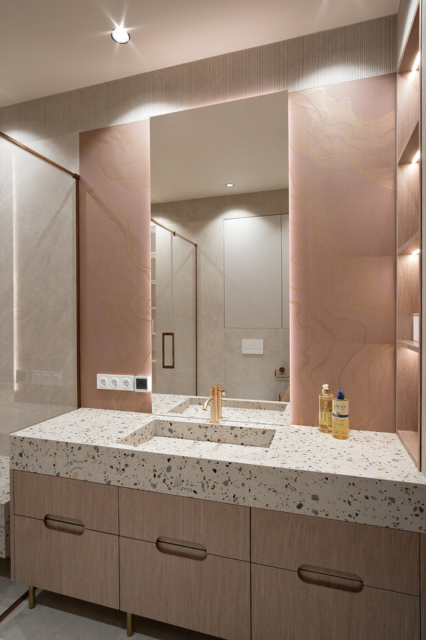 Фотография: Ванная в стиле Современный, Минимализм, Дом, Проект дня, Дом и дача, Московская область, 4 и больше, Более 90 метров, Барвиха, современный с элементами классики и роскоши – фото на INMYROOM