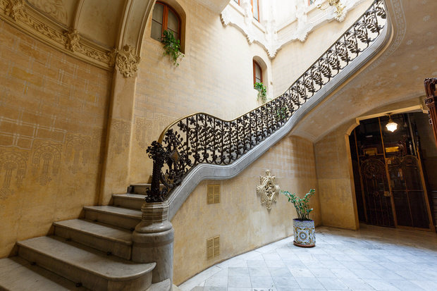 Фото из портфолио Жемчужина каталонского модернизма в Барселоне – фотографии дизайна интерьеров на INMYROOM