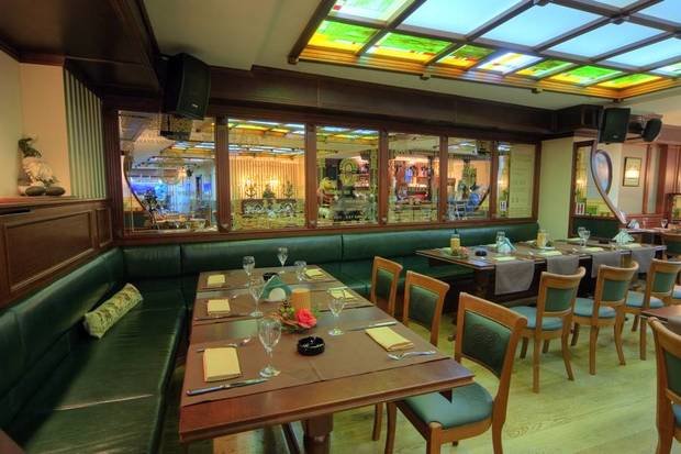 Фото из портфолио Кафе – фотографии дизайна интерьеров на INMYROOM