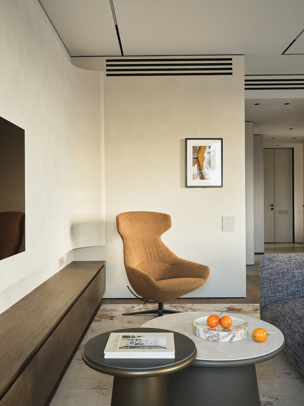 Фотография: Гостиная в стиле Современный, Квартира, Проект дня, Москва, Монолитный дом, 3 комнаты, 60-90 метров, ЖК «Зиларт», Виталия Мясников – фото на INMYROOM