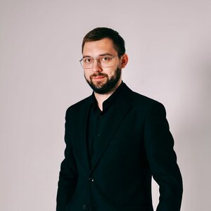 Дизайнер интерьера Олег Троицкий